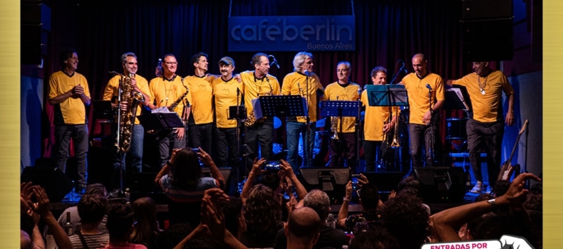 Latinaje en Café Berlín