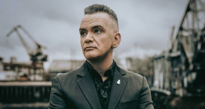 ALFREDO PIRO RINALDI presenta -Canciones de dos puertos-