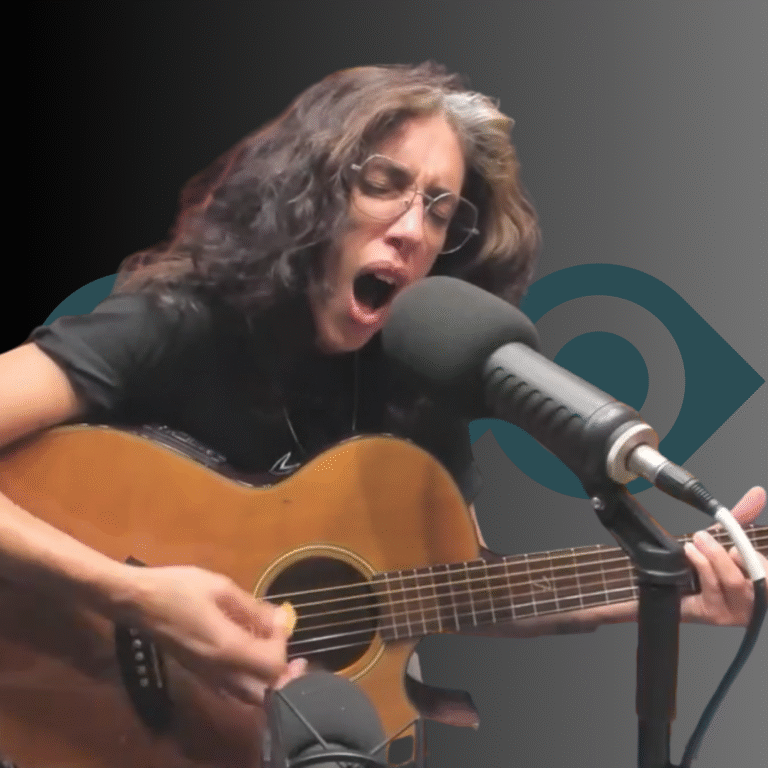 Paula Maffia: canciones, Walsh e independencia