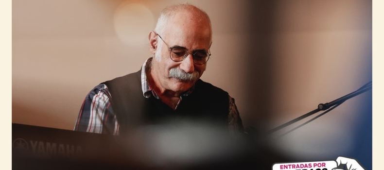 Leo Masliah en Café Berlín