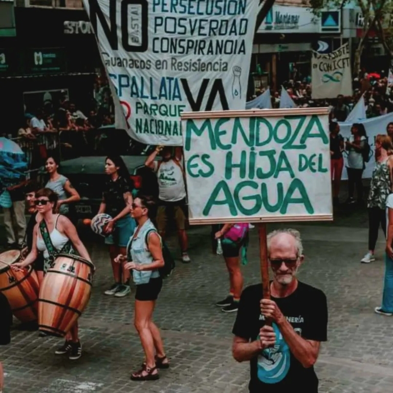 Hacer Puentes de Agua, ahora en Uspallata