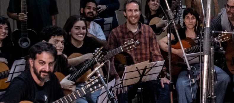 El arte de hacer orquesta en comunidad. El Guitarrazo