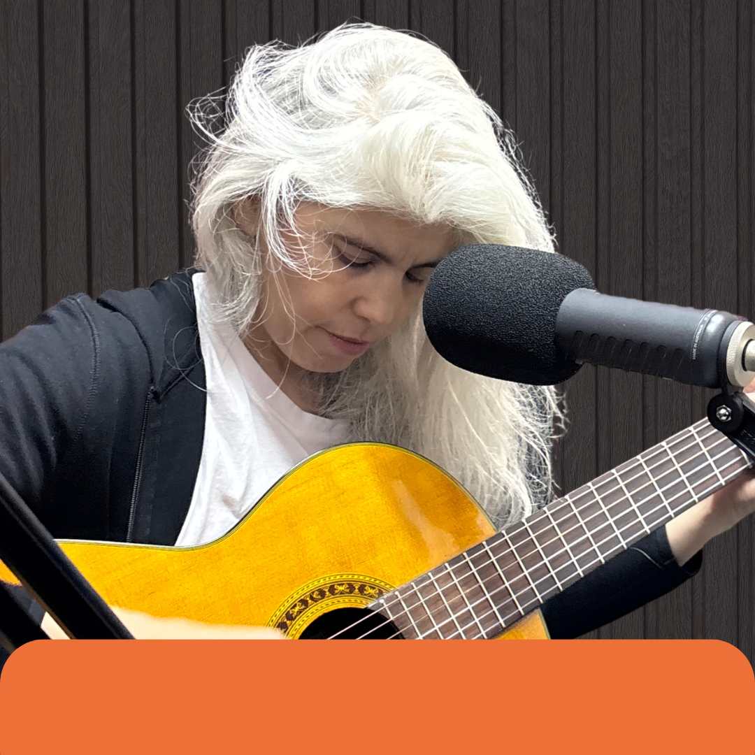 Florencia Ruiz: Plateada, 25 años de música