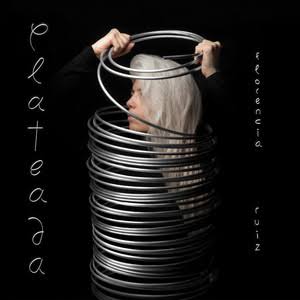 Plateada – Florencia Ruíz