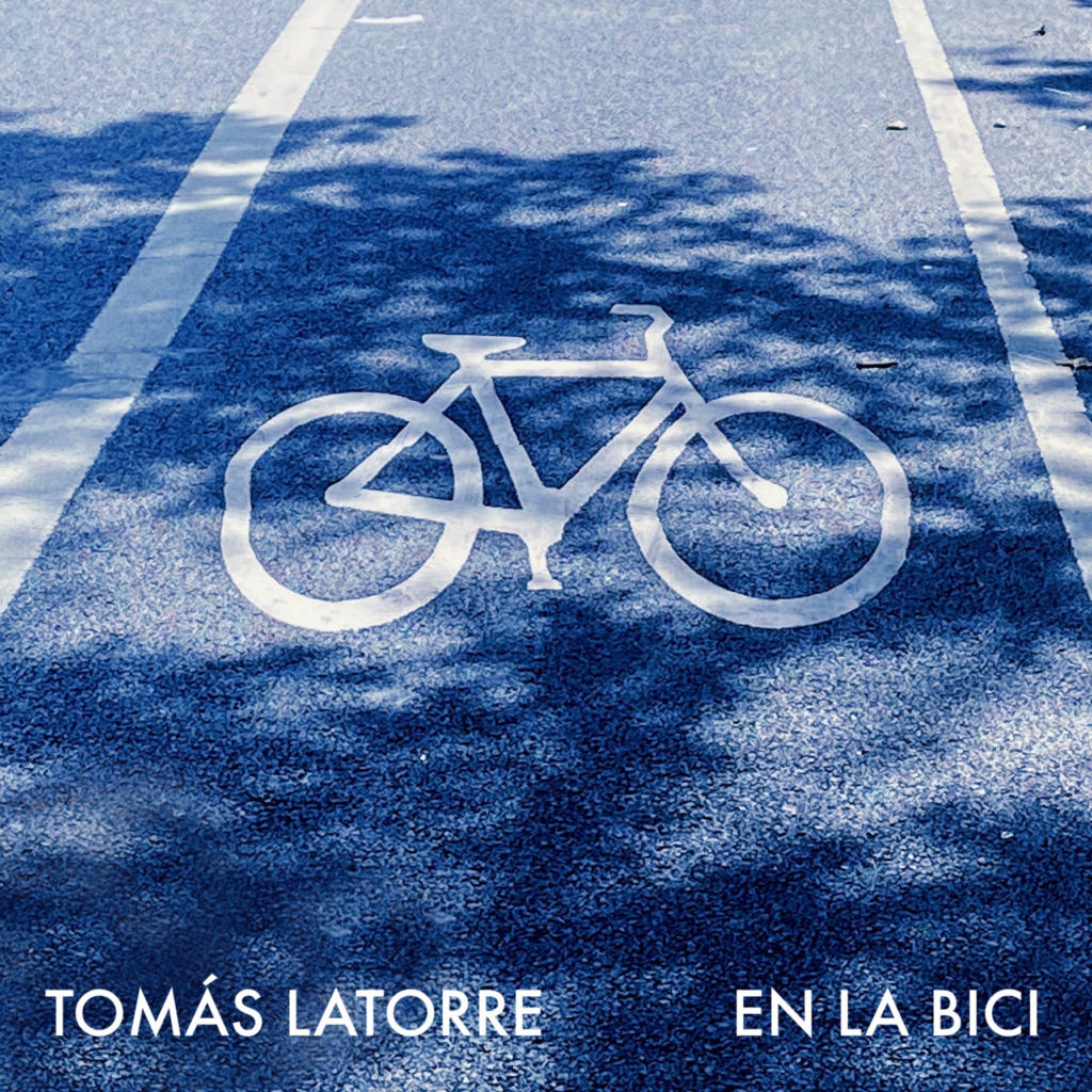 En la bici – Tomás Latorre