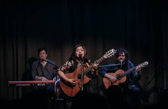 Nadia Larcher junto a Pedro Rossi y Andrés Pilar